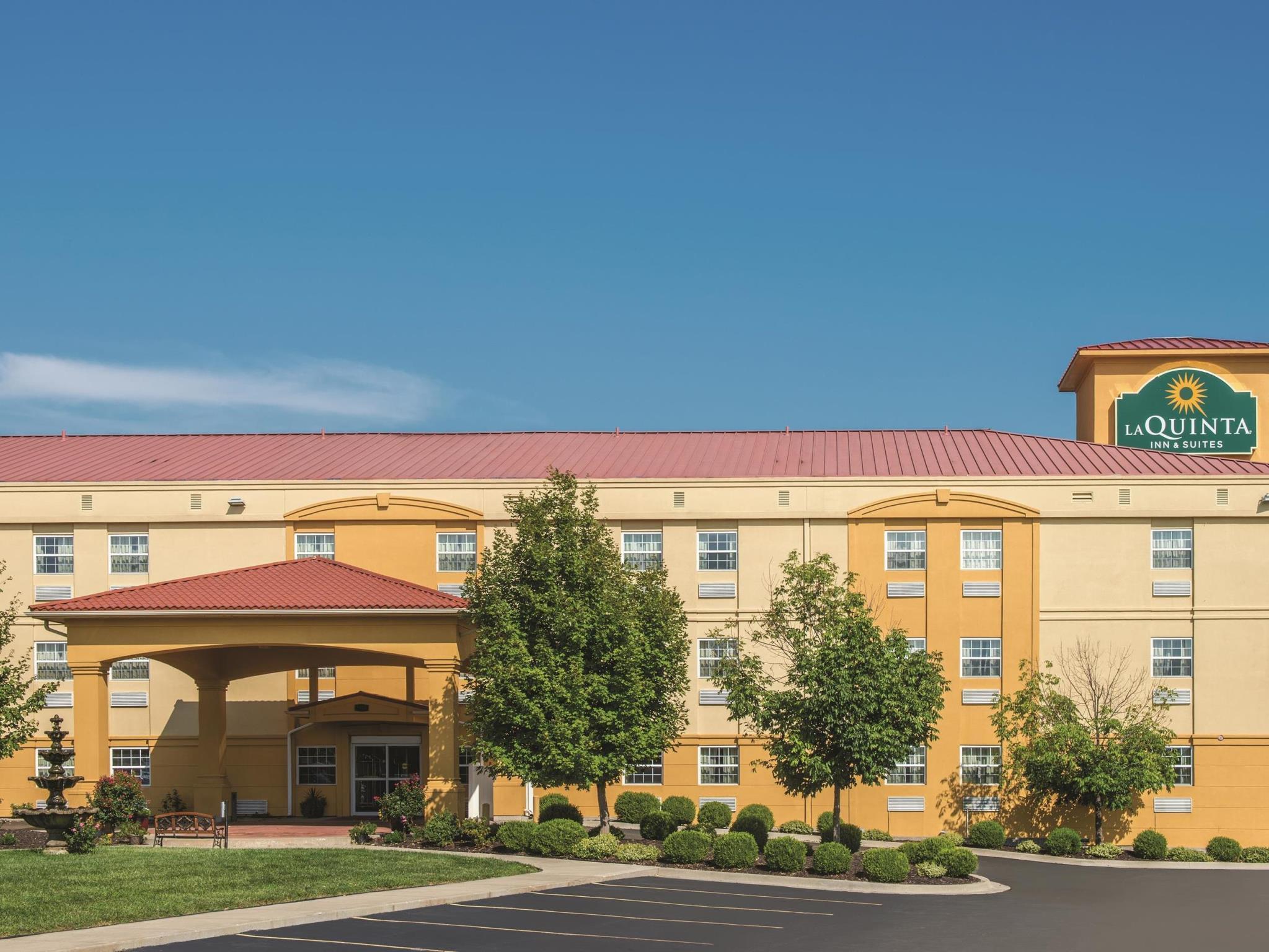 La Quinta By Wyndham Blue Springs Hotel Екстериор снимка