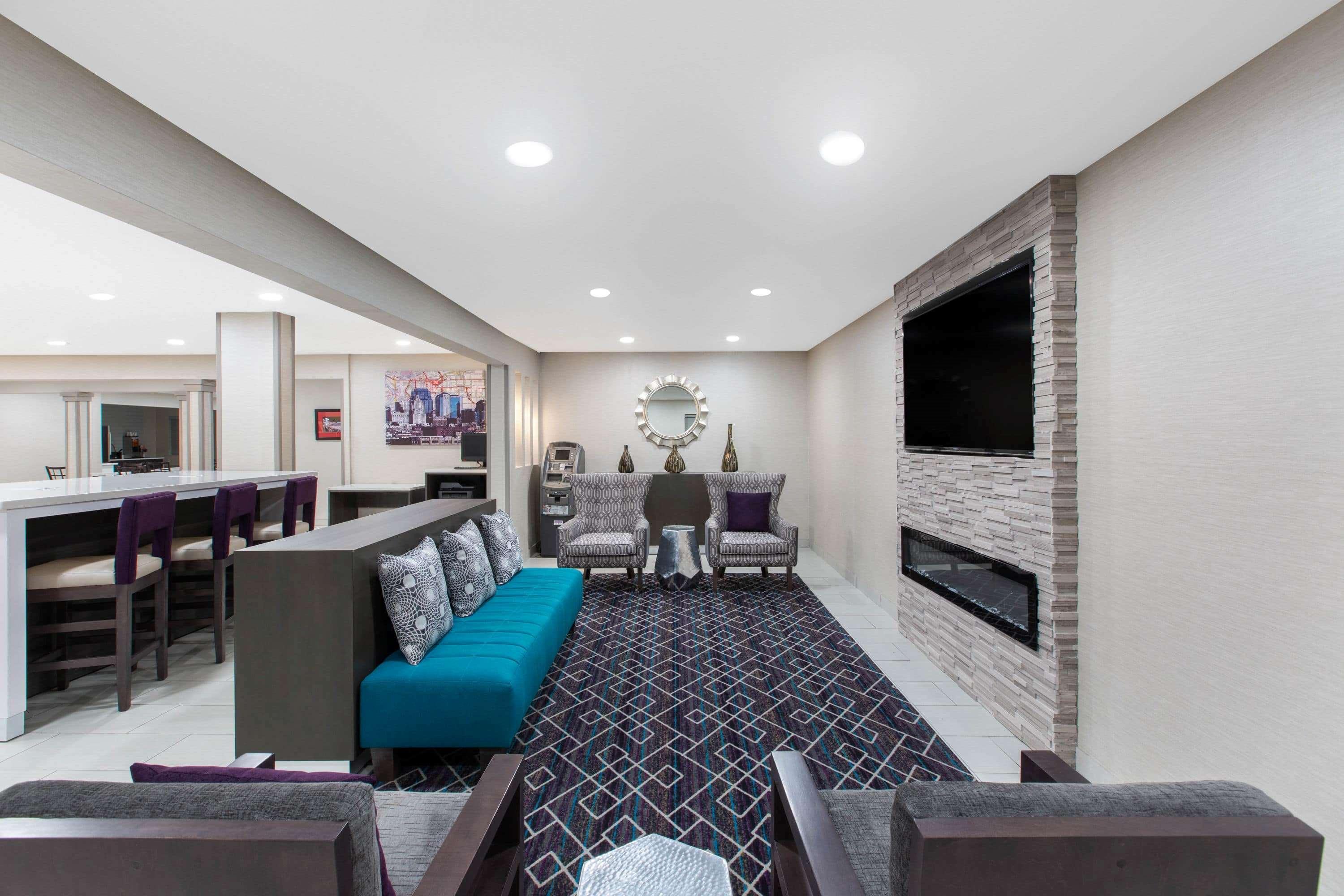 La Quinta By Wyndham Blue Springs Hotel Екстериор снимка